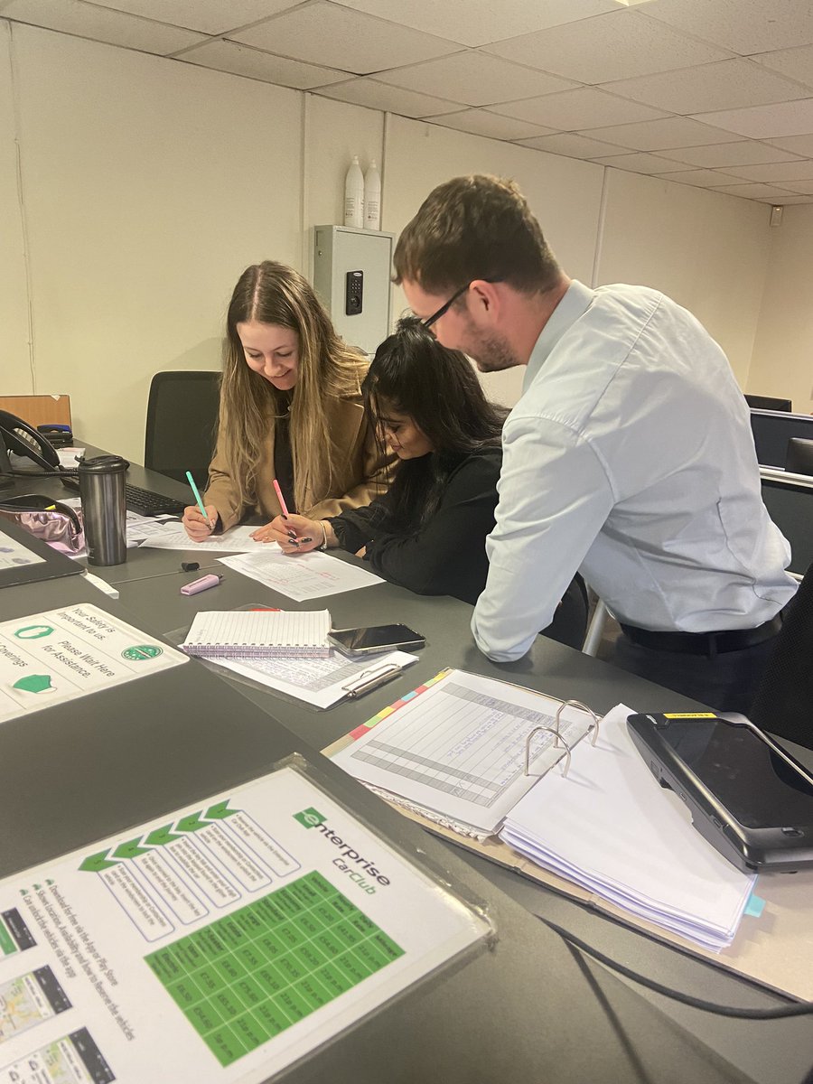 Lucy Daniels (@lucydaniels1998) on Twitter photo Making the most of downtime inbetween customers💪🏻<a href="/SaulMooresERAC/">Saul Moores</a> getting Becca&Neeqs familiar with the PUA📈✅ #dreamteam #workingtogether #leaderslead <a href="/AParryStevens/">Aaron Parry-Stevens🇸🇱🏴</a> <a href="/tom_coghill/">Tom Coghill</a> <a href="/kierancregan/">Kieran Cregan 💙💛</a> Making the most of downtime inbetween customers💪🏻<a href="/SaulMooresERAC/">Saul Moores</a> getting Becca&Neeqs familiar with the PUA📈✅ #dreamteam #workingtogether #leaderslead <a href="/AParryStevens/">Aaron Parry-Stevens🇸🇱🏴</a> <a href="/tom_coghill/">Tom Coghill</a> <a href="/kierancregan/">Kieran Cregan 💙💛</a>