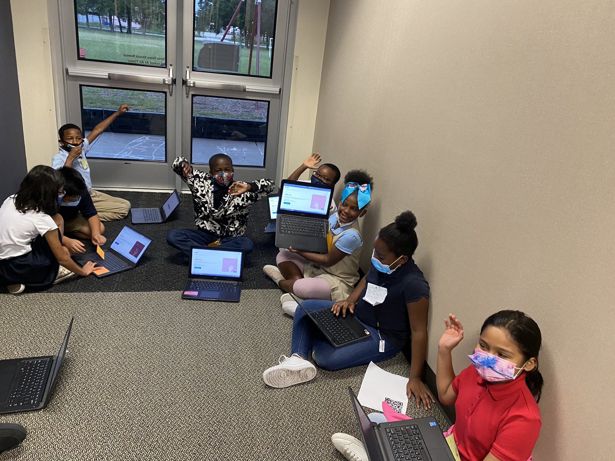 We are barely an hour into the school day and we’ve already had so much fun! 4th grade is falling in love with @Flipgrid they are even more excited for our first PBL! @AliefScience @aliefstem @Horn_Dream_Big @SK4DL #momentsmatter #fullSTEAMahead