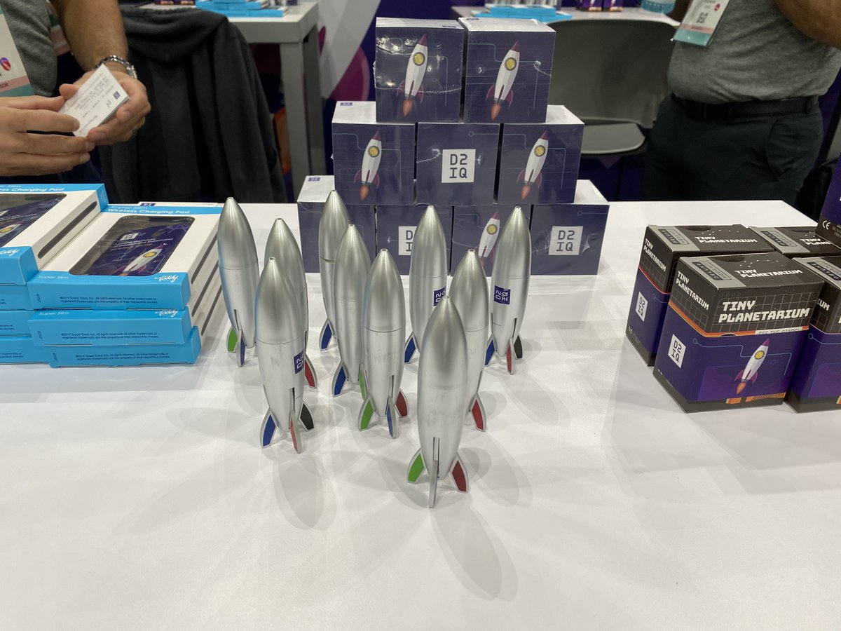 D2iQ's tweet image. At #KubeCon? Virtually or in-person, we want to meet you! Connect with us at booth G6 to hear about the latest updates to our #KubernetesPlatform (as well as score some great #swag!) bit.ly/2X0zmhZ