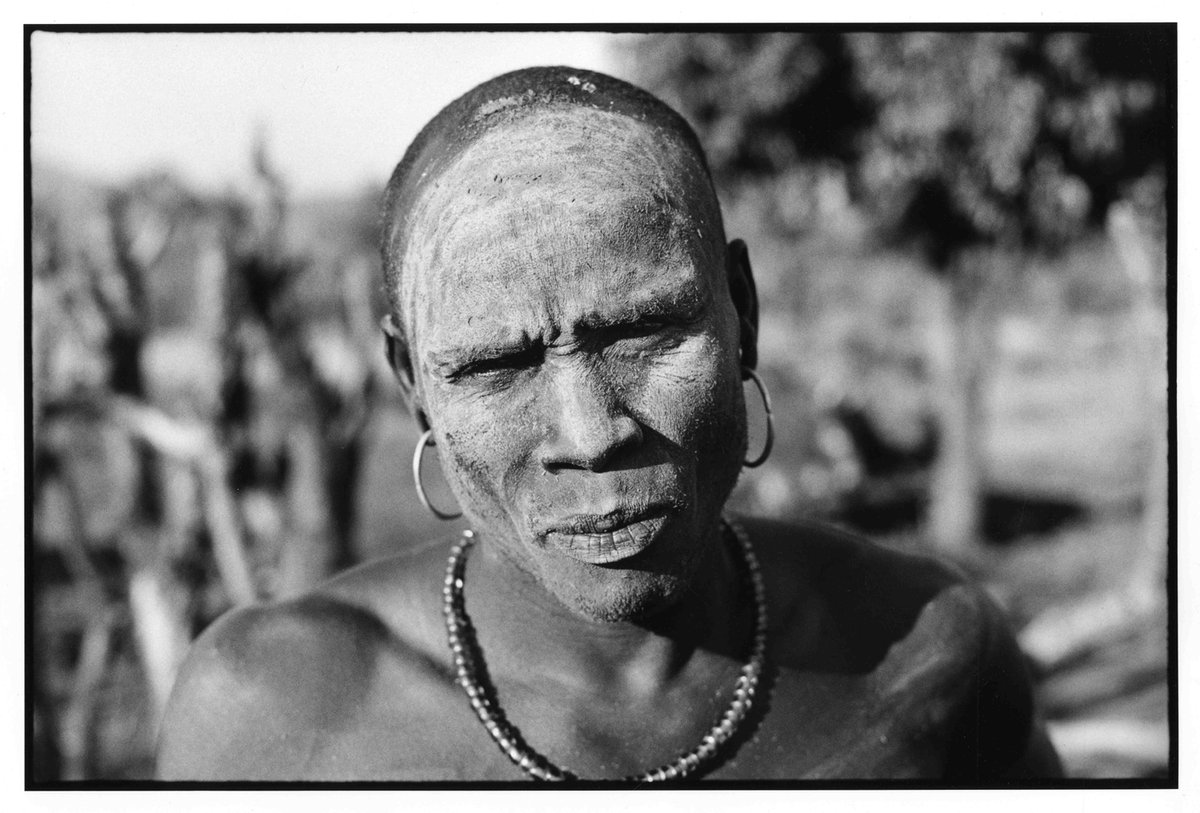 #colorfulface in #disguise  
#ደማቅ_ፊት
#colorfulfaces🎨 #color #madeoutof #mud #mursi #ethiopia #ethiopianbeauty #traveltoethiopia #ethiopiantourism #travel #travelphotography📷 
#SOT Revealing the unseen Ethiopia through Performing Arts
southomotheatre.com