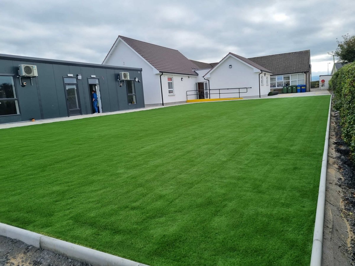 PSTlawns's tweet photo. Our artificial grass instantly transformed a drab concrete play area at Thomastown NS to provide a clean, safe &amp; non-slip all-weather surface that can be used year-round for a variety of sports. Call Úna to order your FREE sample pack.

t: (066) 401 8018

https://t.co/nJZwTpeECl https://t.co/1Q3W20DVC0