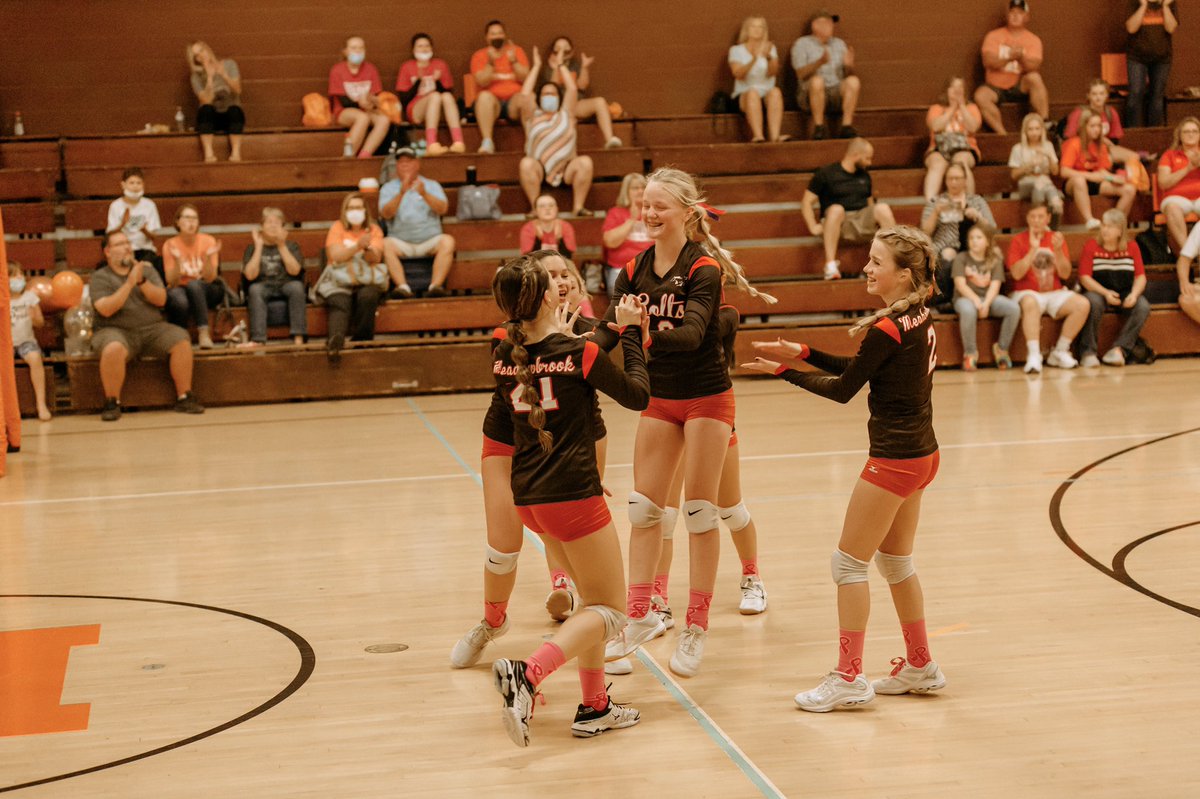 shellycarp06's tweet photo. What a great regular season, Colts! Now on to tournaments 🏐👏🏻 https://t.co/orGjiRHauH