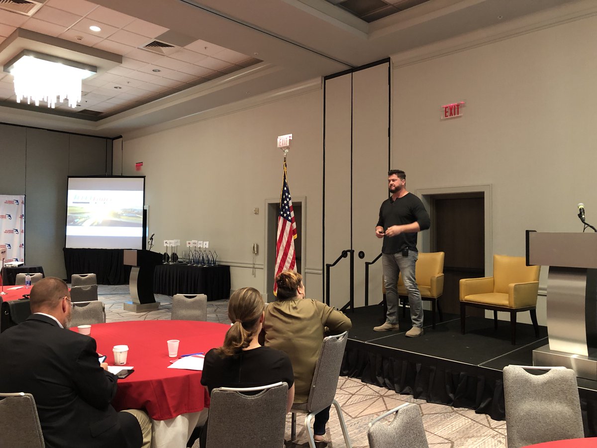 FloridaTrucking's tweet photo. How can trucking companies recruit and train the next generation of truck drivers? @Tra_Williams, owner/prez of FleetForce Truck Driving School based in Winter Haven, shared insights with FTA members on how to do just that. #truckingmeansbusiness #fallroundup https://t.co/OnyNDlBcGQ