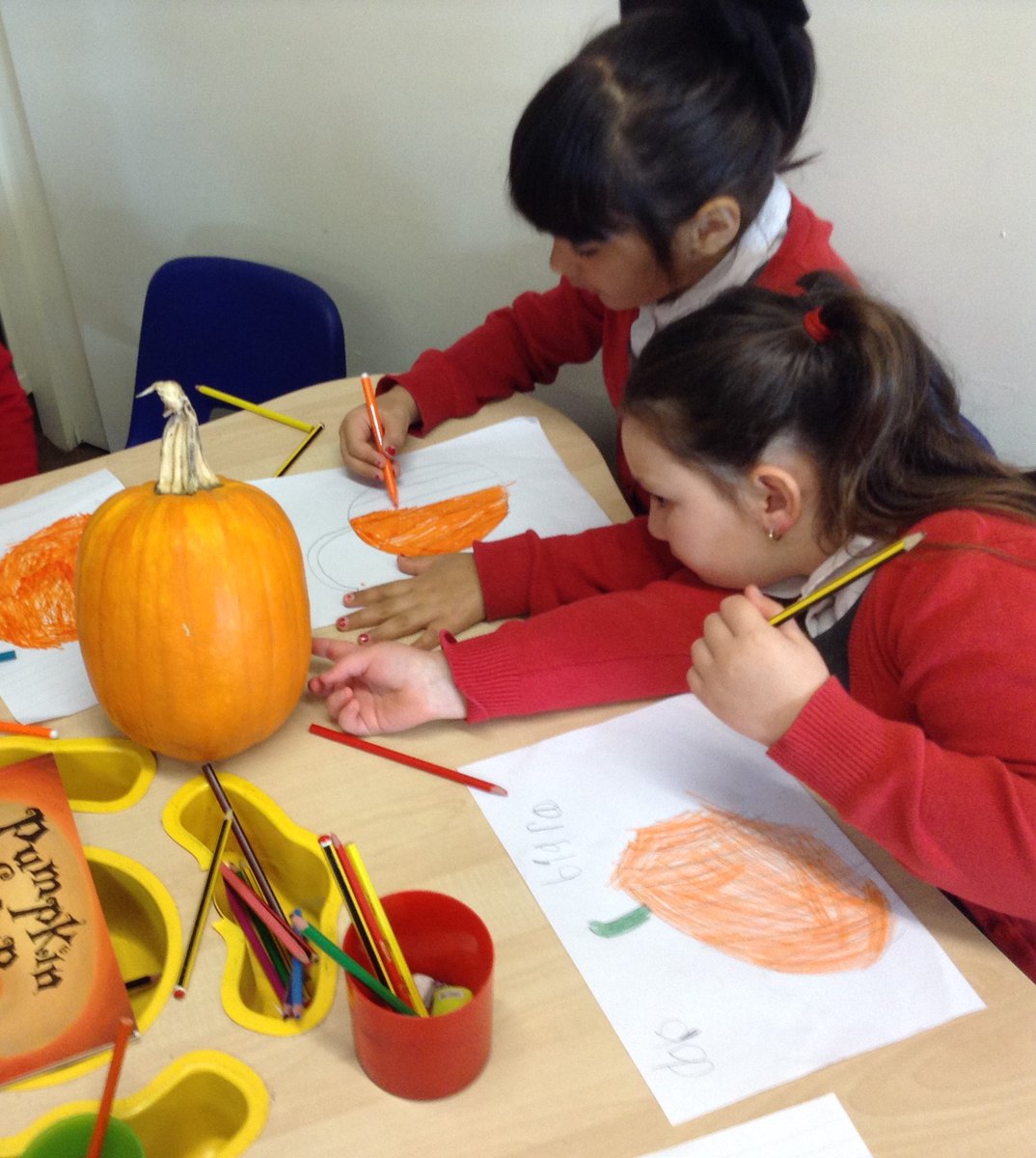 PillYear2's tweet photo. After reading the book 'Pumpkin Soup' by @HelenCooperbook the children have decided that they would like to work collaboratively to make pumpkin soup and bread to share together next week! Pumpkin party pending.....🎃🎉 @HT_PillPS20 https://t.co/hOqE4HH2Wx