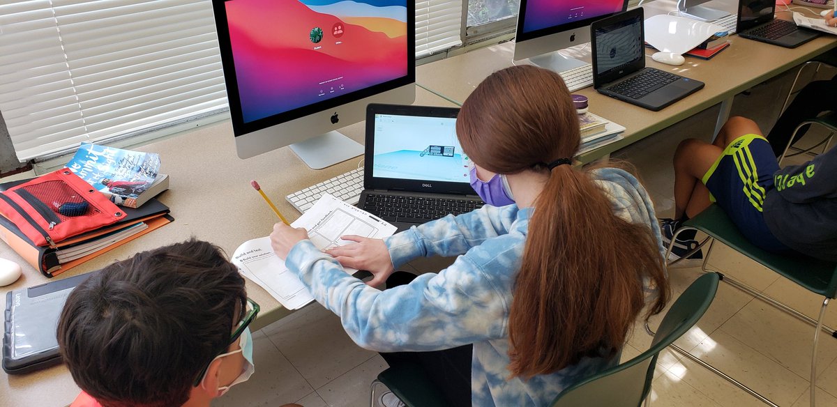 MrOTechTeacher's tweet image. We've empathized. We've defined. We've ideated. We've prototyped. Now let's test and get feedback! What does your partner think? What worked? What didn't? Any suggestions to improve the wallet? With #designthinking we're sure to make a great design! @wyckoffschools @WPSEisenhower