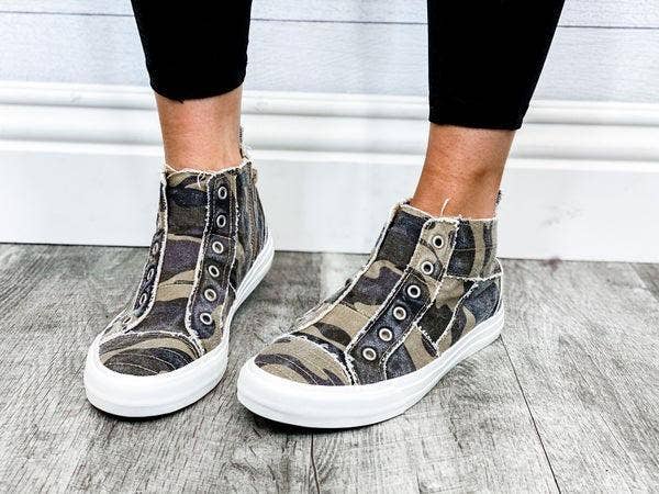 amby_e's tweet image. Camo for days friends... Very cozy ..
#camo #camouflage #sidezipper #cozy