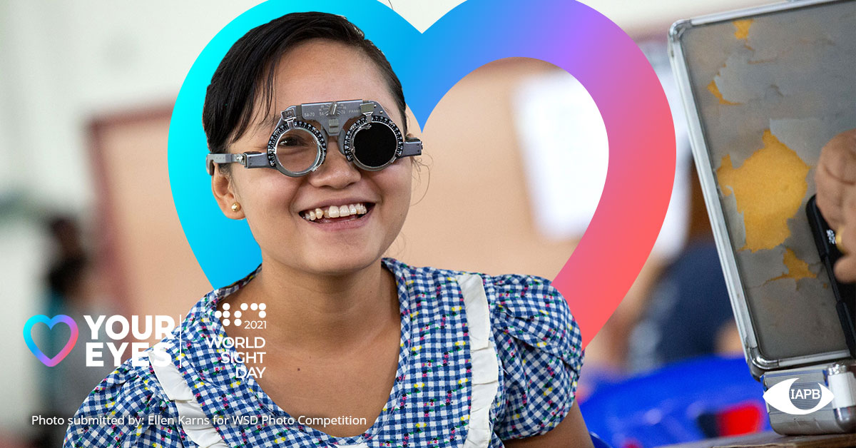 👀 Journée mondiale de la vue 👀
Une bonne vision favorise les possibilités d'éducation : Les lunettes peuvent réduire 44% les chances d'échouer à un cours. 
#LoveYourEyes