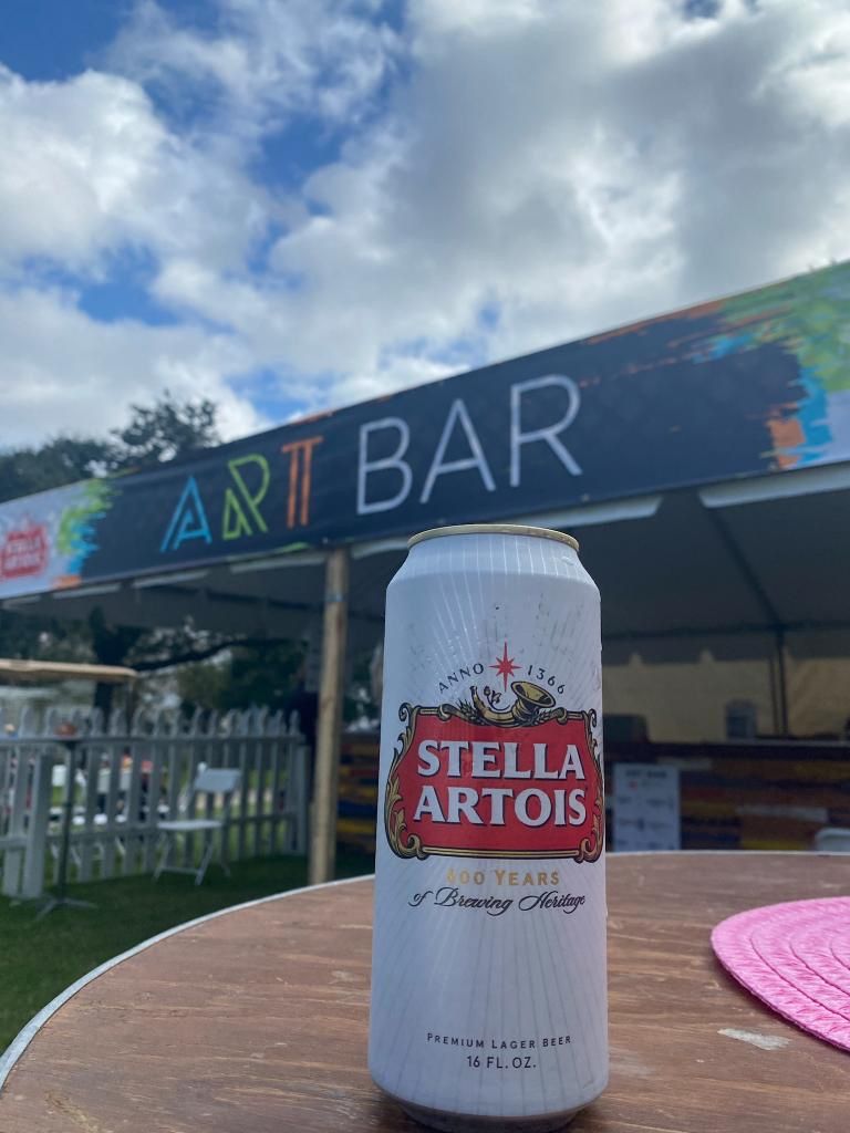 HoustonBCAF's tweet photo. Thank you to our sponsor @StellaArtois for providing cold and refreshing beverages at Bayou City Art Festival. We enjoyed seeing our patrons enjoy the Art Bar and the Stella Artois Airstream trailer. #houstonartfest https://t.co/Ra6XuuUQ1G