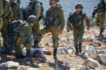 This image has been rattling around in my head since Yesterday! 

#Israel
#BDS  <a href="/SavePa2/">SavePalestine</a>  #BDS #Zionist