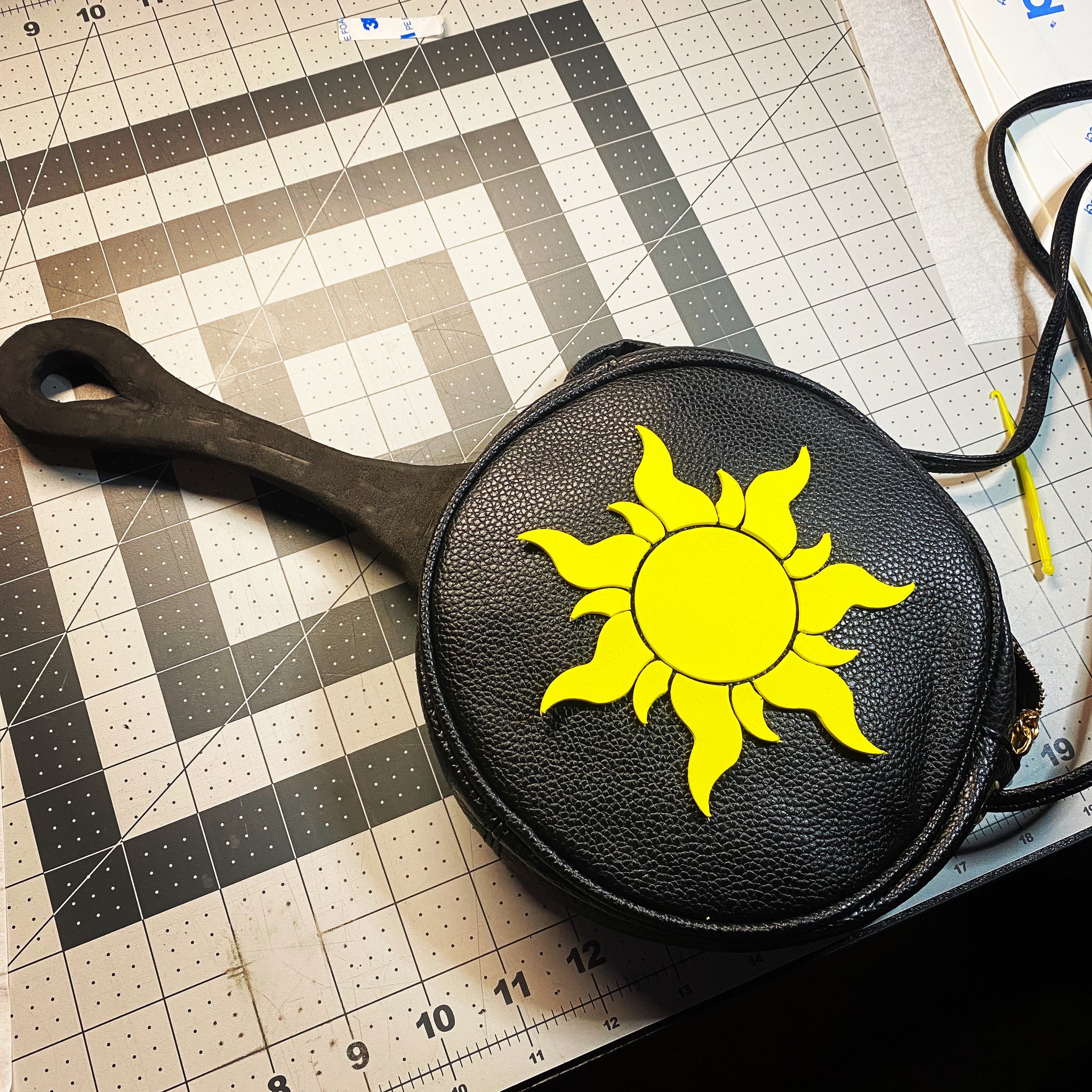 Jeremy Green Rapunzel Needs Pockets Until That Happens We Made A Nice Purse For The Costume Eva Skillet Handle And 2mm Foam Sun On A Round Bag Disney Disneyworld Disneyhalloween