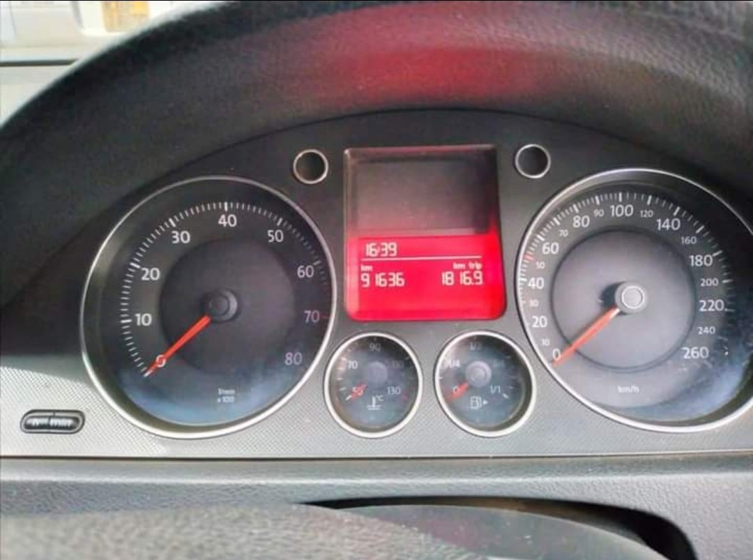 DrKanyuira's tweet image. At Kshs 800,000 you can decide to drive a Toyota Passo with 130,000km, or a VW Passat B6 with 90,000km. The decision is yours.