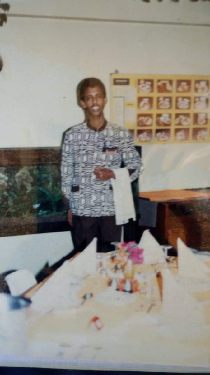 mohammedhersi's tweet photo. I was both a cook and a waiter ...managed to scale the heights without " strong kemikal" so too you can . https://t.co/NCNyHUC3Bg