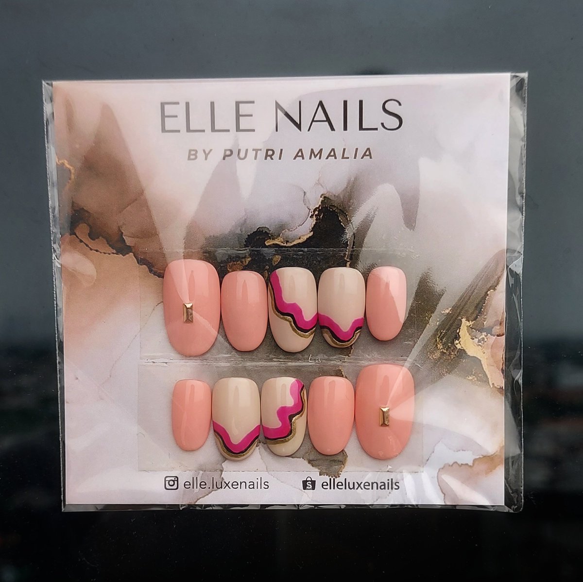 putrinraml's tweet photo. @stfyyyyyyy Maaf numpang jualan hihi, aku jual nails lucu2 ni cuma 50K aja lho 🥰 bisa follow ig aku : Elle.luxenails &amp; shopee juga elleluxenails 😊 https://t.co/sGYJqvWws9