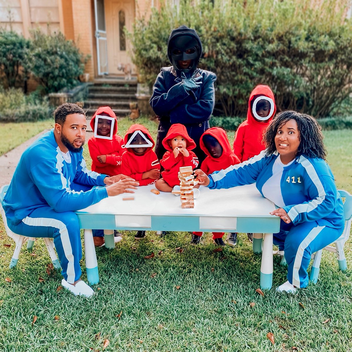 Netflix tweet media