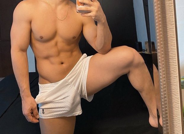 —— Letting it all hang.