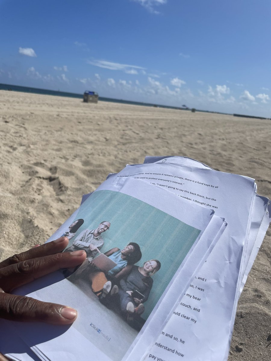 iClick2media's tweet photo. We’re back! Work day at the beach! https://t.co/uIeSRZHuUl