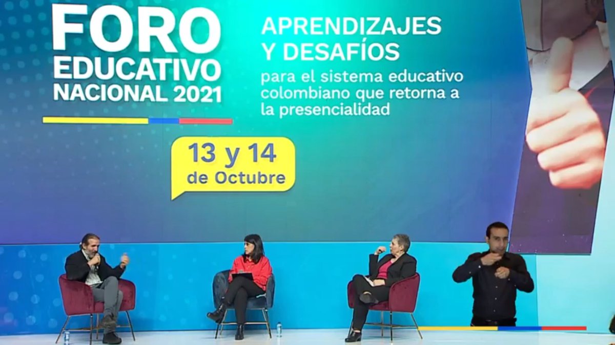 DumarYiceth's tweet photo. #FEN2021 Un espacio de aprendizaje permanente. 
El reto es cerrar brechas 🔥 
 #EdInfantilUniguajiraMaicaoPresente #ForoEducativoNacional @jaroldiazc https://t.co/u3rCMOqZqk
