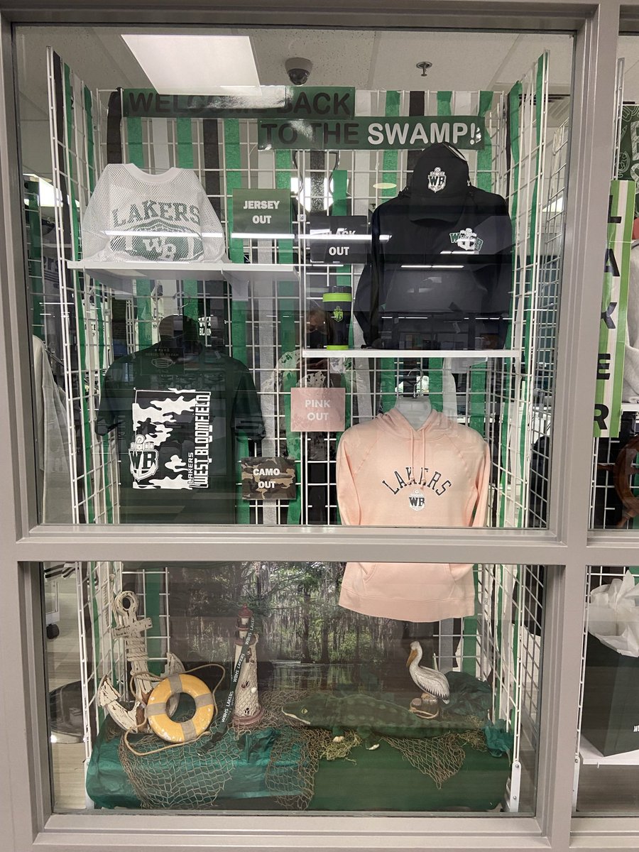 WBCatchTheWave's tweet image. #DECASBEWeek @DECAInc #mideca  A few of our Best Displays in Laker Landing!! #LakerNation #onlyWB