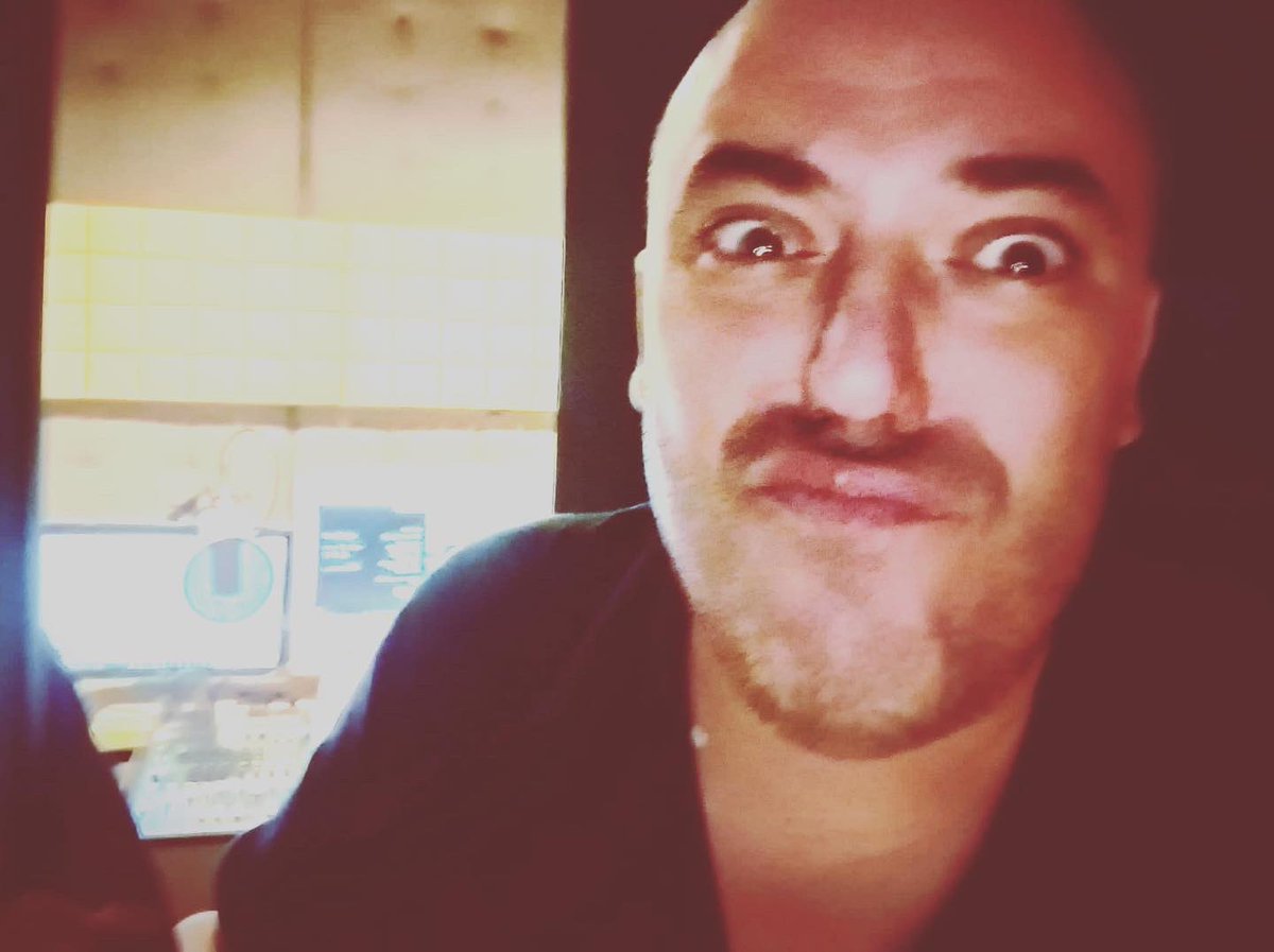 digitalhitsfm's tweet photo. 💥 Tina is on air! 🥰
➡️ Els matins més #positius de la ràdio amb Oriol Carrió i Tina Gutiérrez!
📲 Whatsapp DIRECTE: 630 177 922
🔥 Ja no necessites més per començar el dia! 🔝
#GasAlMatalàs #OriolCarrio #TinaGutierrez #DigitalHits https://t.co/rPwRVggQE7