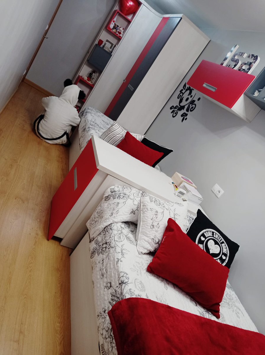 #LrEscuderoGarrido a nova habitacion para un dos peluches. Compaña xa tería😆