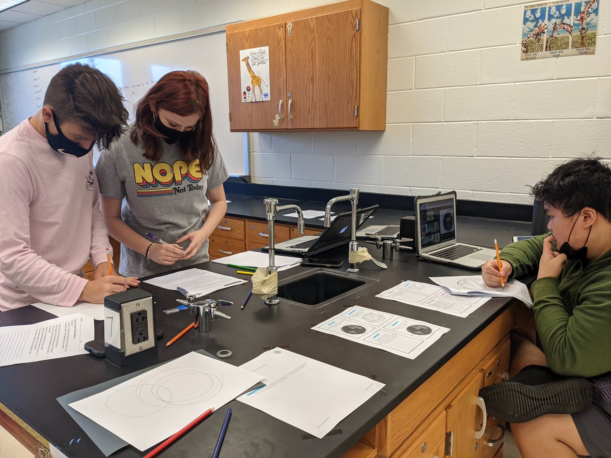 EarthyMaestra's tweet photo. Shot out to Ms.Wohlgamuth! First year teacher and always trying new things! SHS is lucky to have you! #newteacher #earthscience #stations #untimed https://t.co/1AFcgdFJb4