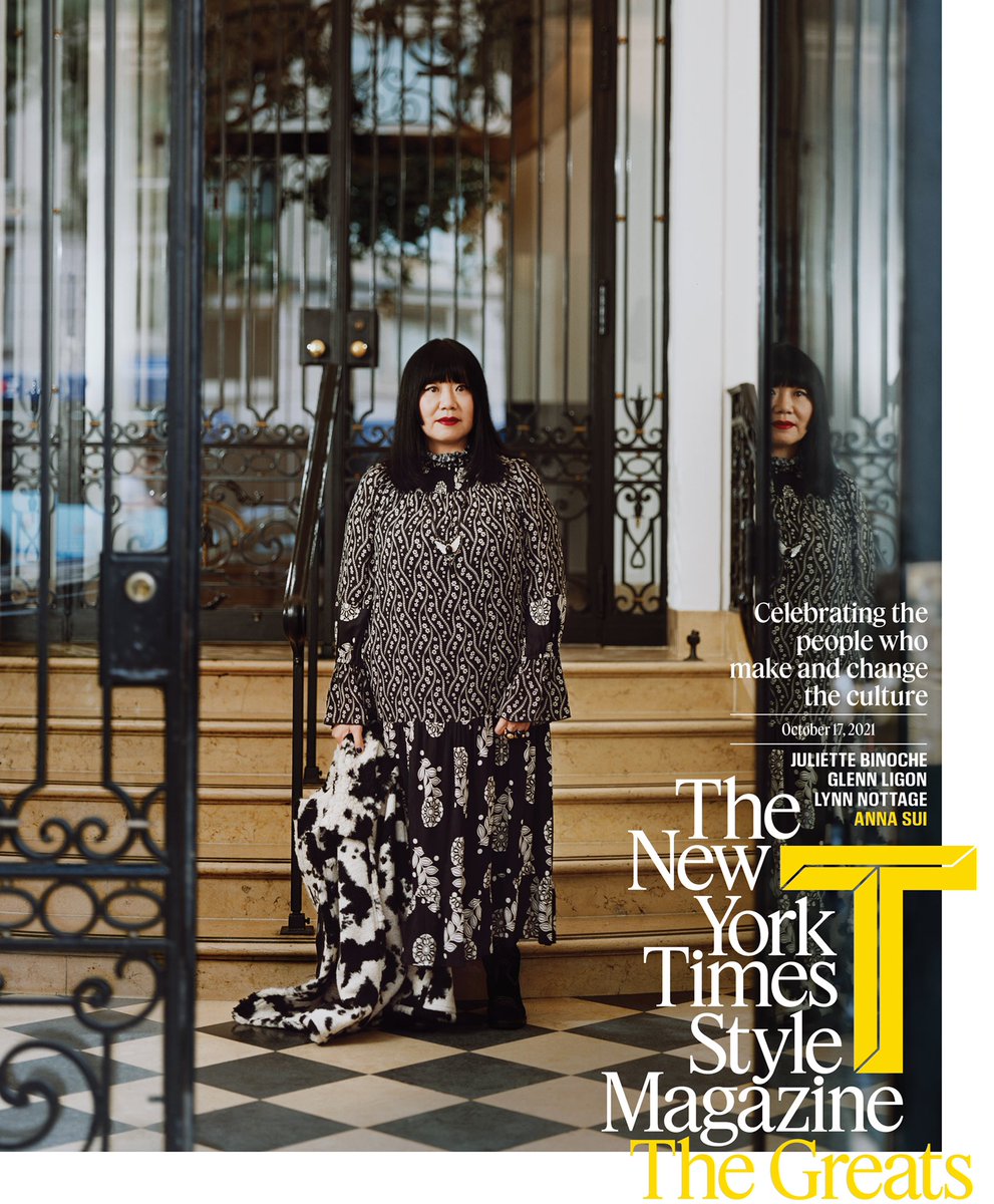 annasui's tweet photo. Anna Sui as seen in @tmagazine Greats Issue. Inspired by the subcultures of New York City’s punk and club scenes, Anna has long mixed femme with grunge and created an inimitable aesthetic all her own. Head to @tmagazine to read more.
📸 Tina Barney for @tmagazine. #TGreatsIssue https://t.co/gwHkcT2LND