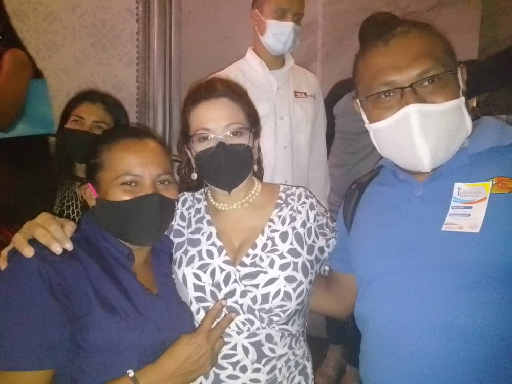 Juramentación de los Movimientos Sociales, Comando de Comunicación "Aristóbulo Isturiz" #VenezuelaTieneConQue  #LosMovimientosSocialesTienenConQue #AvvLasMayasTieneConQue <a href="/dcabellor/">Diosdado Cabello R</a> <a href="/taniapsuv/">Tania Valentina Díaz</a>  <a href="/SierraCarlosVEN/">CARLOS SIERRA</a>  <a href="/gestionperfecta/">Carmen Meléndez</a> <a href="/NicolasMaduro/">Nicolás Maduro</a> <a href="/Minhvi_Oficial/">Hábitat y Vivienda</a> <a href="/aleman72psuv/">Juan Carlos Alemán             Cuenta Oficial</a>