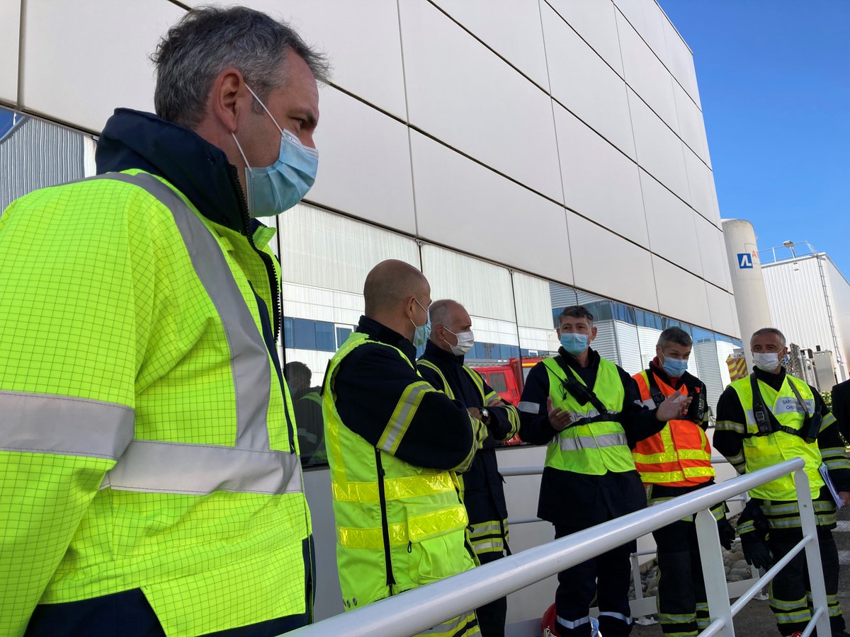 virginievaste's tweet photo. @SDMIS69 @SanofiFR Une gestion dans des conditions réelles réussie selon tous les participants. 
#Merci aux équipes de @SDMIS69 de Lyon et à tous les collaborateurs du site  @sanofipasteur de #MarcylEtoile pour leur mobilisation dans la gestion de cet exercice. https://t.co/wfLewVFE31