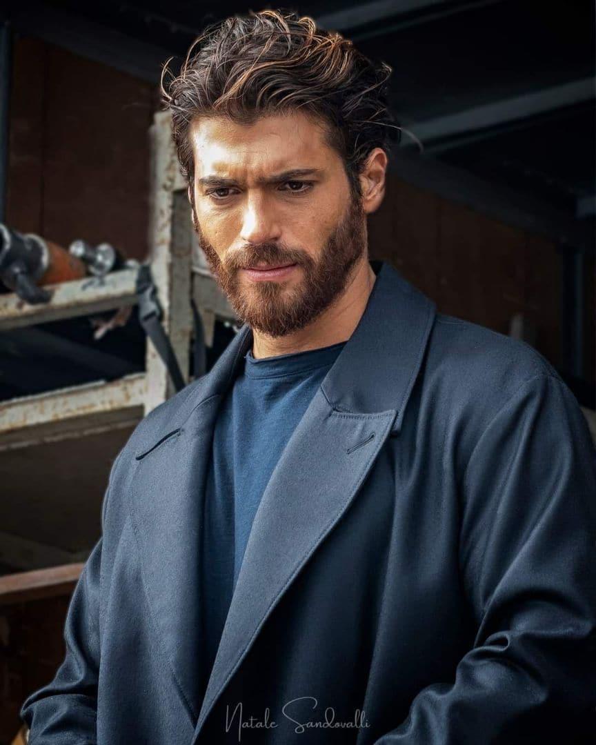 FanClubAlbatros's tweet photo. Posted @withregram • @natalesandovalli #canyaman #beautiful #facial_expression #bestoftheday #actor #photooftheday #igers #man #followme #fashion #instagood #fine_looking #tbt #people #facial_hair #serious #masculinity #portrait #indoors #looking #jacket #happy #adult #wear https://t.co/t6ahNdy2vv