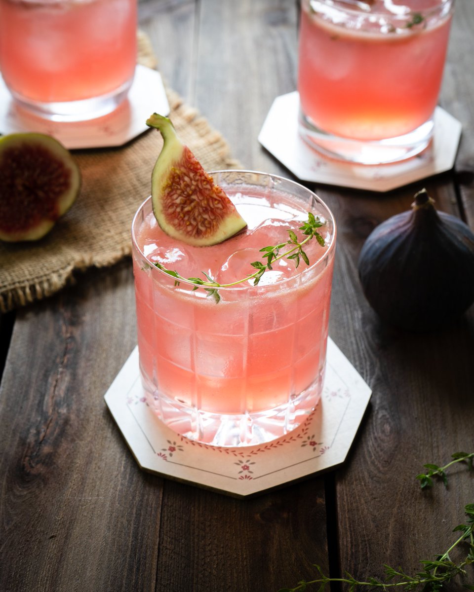 Using fresh figs can fill your cocktail with gorgeous flavours and give your drink a wonderful colour. What's not to like here...

Pink Haze:
45ml El Dorado 3yo Rum
5ml Absinthe
Half a fresh fig
20ml Lemon Juice
15ml Honey Syrup
Topped up with Lemon Tonic

<a href="/ElDoradoRums/">El Dorado Rums</a>