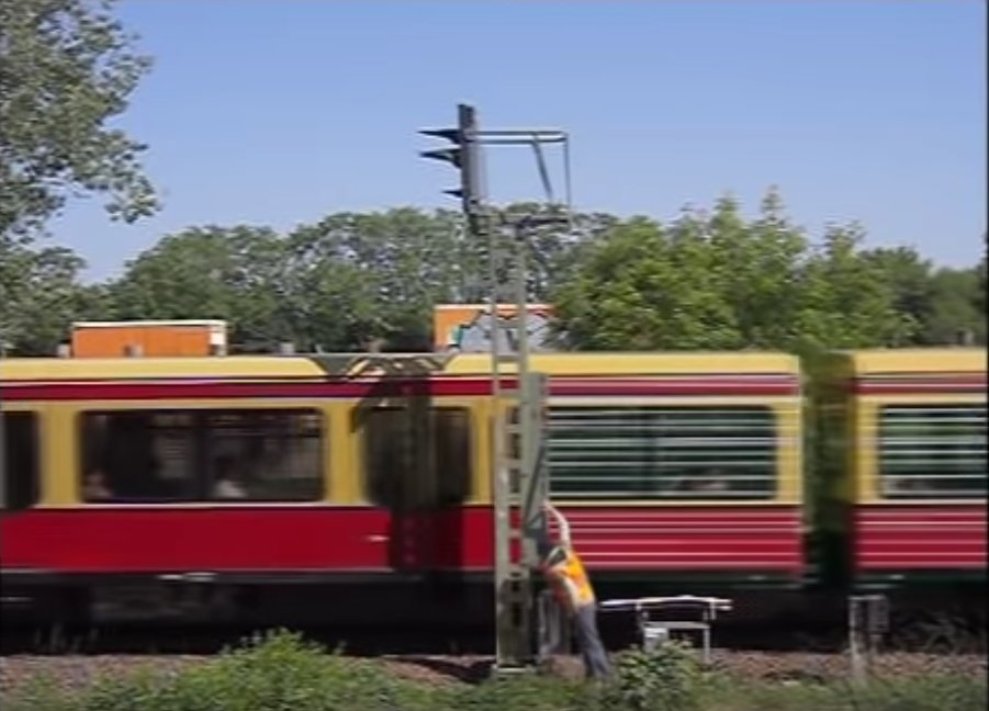 Nuevo post en La Màcula >>> “Sistemas de impresión a medida (I)” ✨ >>> bit.ly/sistemas-a-med… >>> A menudo la #experimentación va más allá y nos embarcamos en crear todo el proceso a medida >>> Proyectos de @rhowsare <a href="/ladyssenyadora/">ladyssenyadora</a> y <a href="/BKStreetArt/">Brooklyn Street Art</a> >>> #impressio #impresión