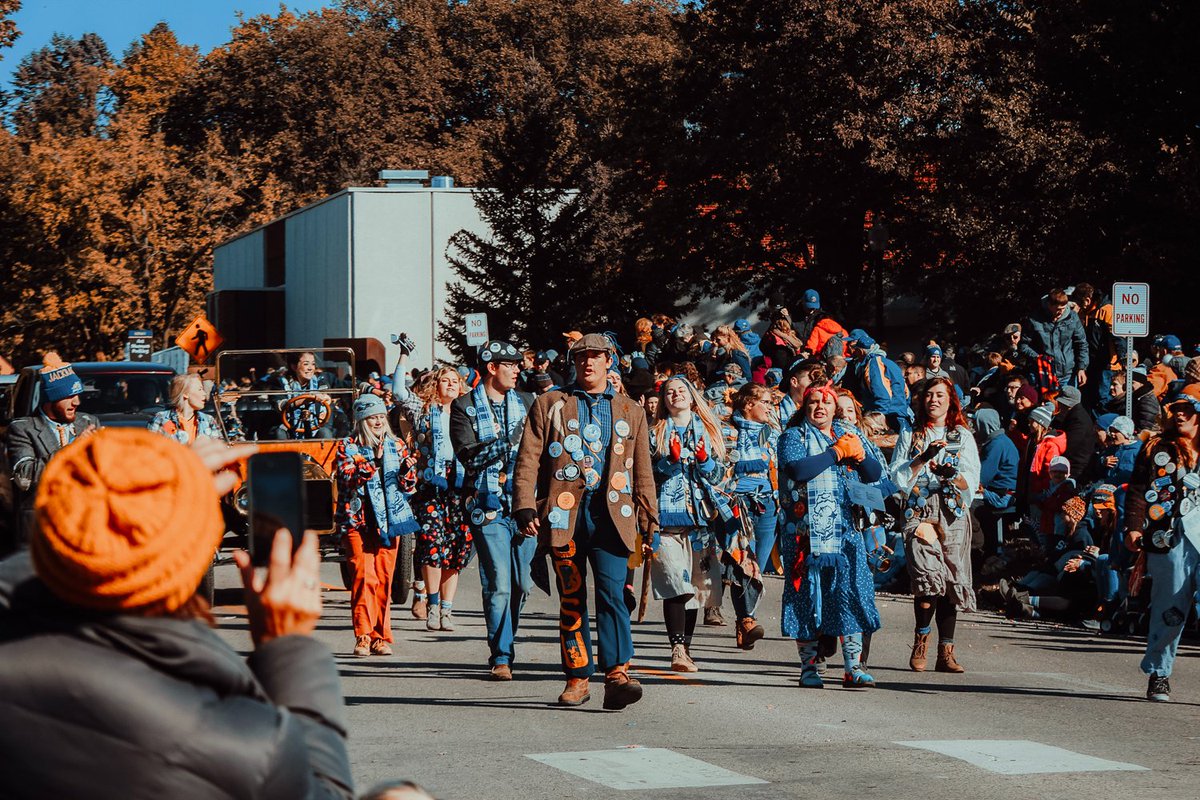#TBT <a href="/HoboDay/">Hobo Day®</a>  ➡️2️⃣0️⃣1️⃣8️⃣
💙Throwback to the 2018 Hobo Day Parade!💛
<a href="/SDState/">South Dakota State University</a>