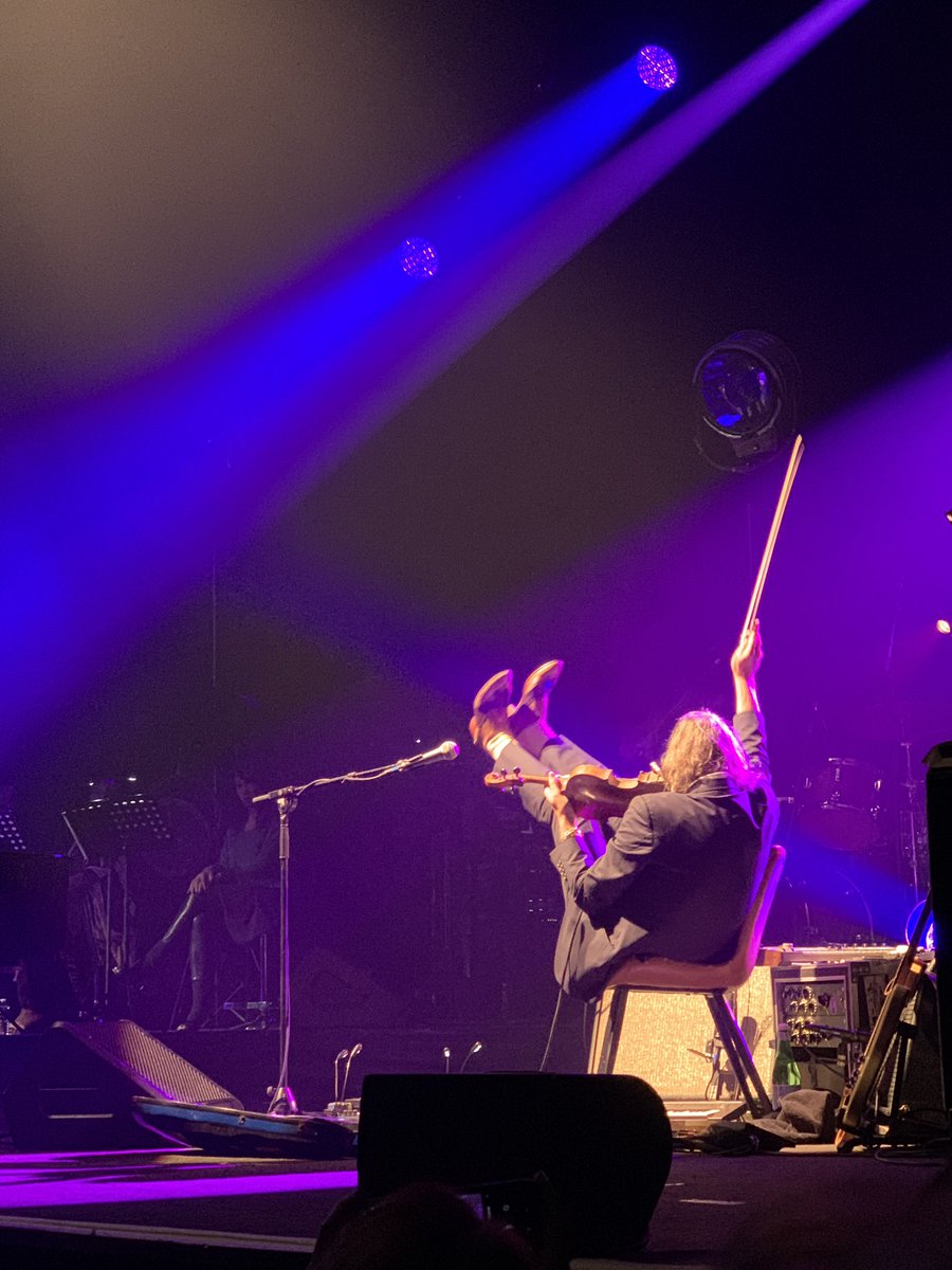 infernale75's tweet photo. Le groupe Grinderman était à #pleyel 😉 13/10/2021 #nickcave #nickcaveandwarrenellistour2021 #nickcaveandwarrenellis #carnage #gigphotography #gig #photodeconcert #artist #livemusic #livemusic #sortir #revivre https://t.co/yoA3VDkPiL