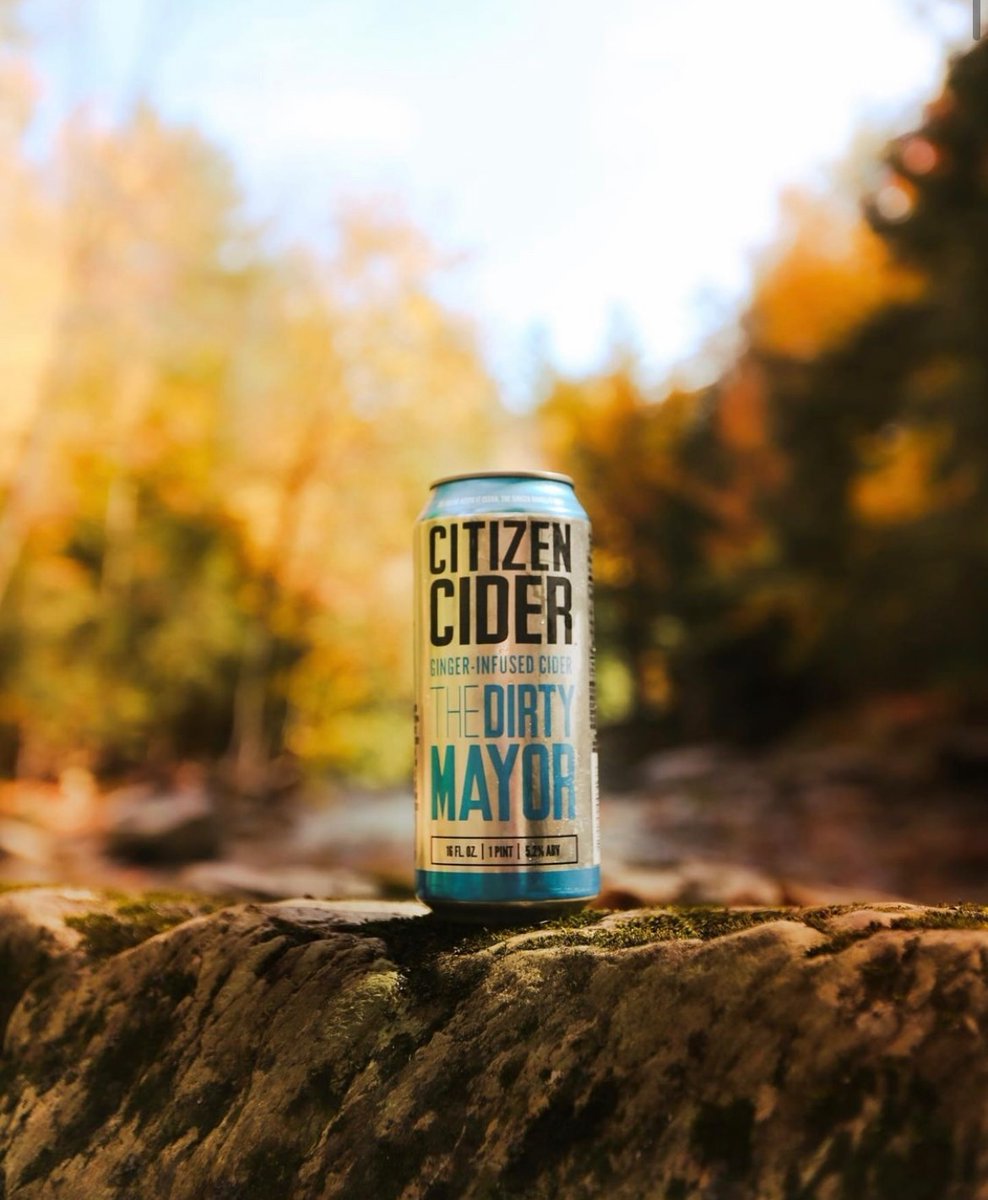 Nicked from the <a href="/citizencider/">Citizen Cider</a> IG because it is definitely CIDER SEASON! Grab some Citizen Dirty Mayor and peep some leaves this weekend! 
.
.
.
#dirtymayor #vermont #vtcider #cider #drinkcider #getexcidered #🍎 #craftlantic