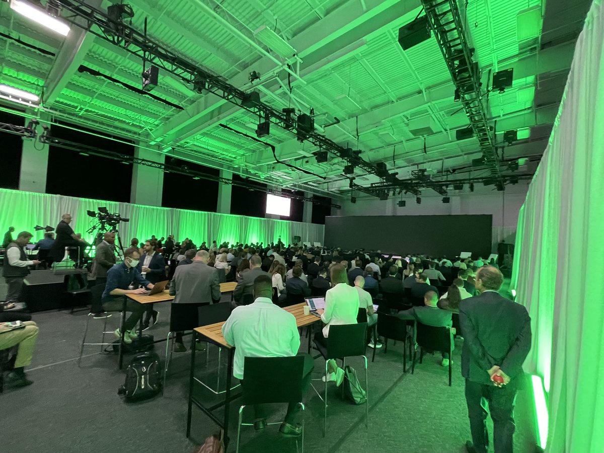 DiscoverCREtech's tweet photo. Day 2 of #CREtechNewYork is underway! Looking forward to our afternoon lineup of sessions! https://t.co/3LmEXn8xG8