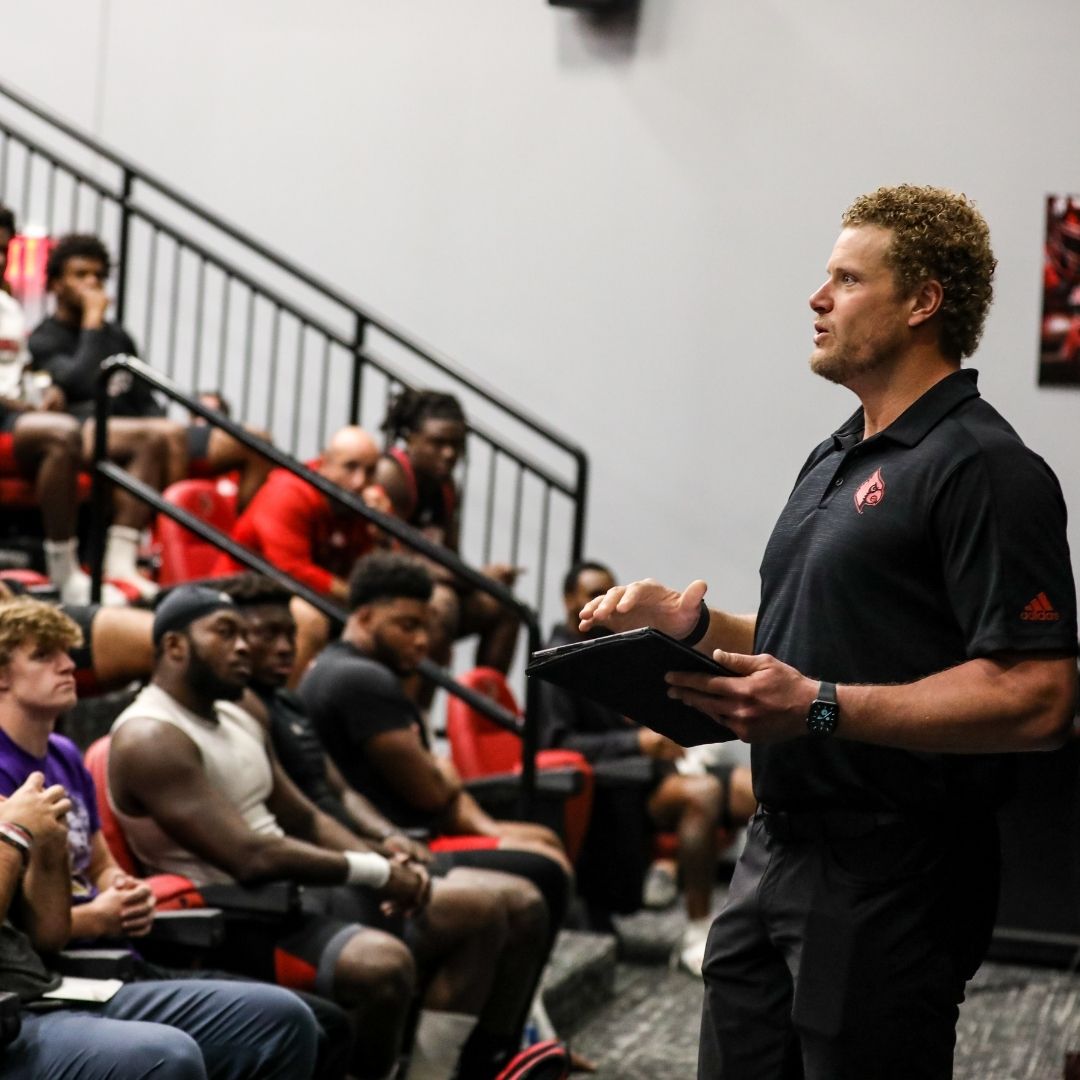 I'm so grateful to have the opportunity to coach the University of Louisville's football team. CONTROL your THOUGHTS because your thoughts become your BEHAVIORS, your behaviors become your HABITS, and your habits are WHO you BECOME. WHO DO YOU WANT TO BE?  🧠 💪