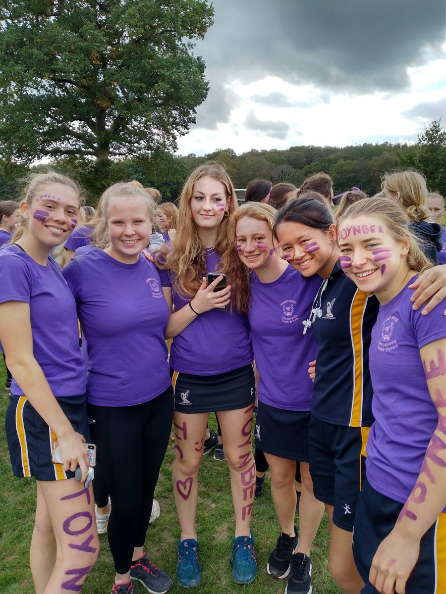 ToynbeeH's tweet photo. Lots of House fun at Steepo today! Well done to all the @ToynbeeH girls 🙂 https://t.co/AkD6Dy9hsG