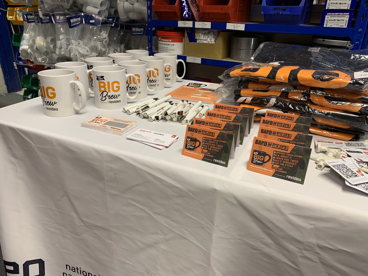 craigyd15's tweet photo. Great day today at @Williams_Co in Ashford supporting @bandofbuilders, the positive and emotional conversations I’ve had made me even more proud to be supporting this amazing charity! Together Stronger! 💪🏼 #mentalhealth https://t.co/MqzQmtduBl