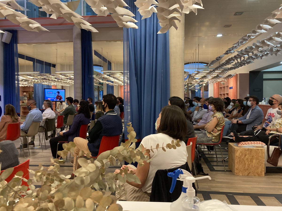 Full house en el #DemoDayCollab en <a href="/LasNavesINN/">Las Naves INN</a>, el centro de Innovación del <a href="/AjuntamentVLC/">Ajuntament València</a>  🚀. Nuestras Startups están pitcheando y tienen al público cautivado 🤩 Muchas gracias #collabers !!! #missionsvalencia