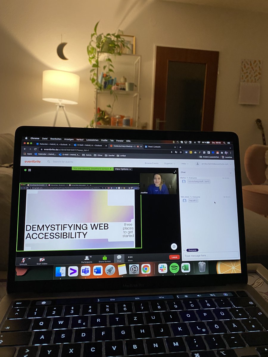 AnnikerH's tweet image. Enjoying @JsfnSchfr's talk at the @codejourneys Meetup!❤️ Thanks for organizing @pixari!✨