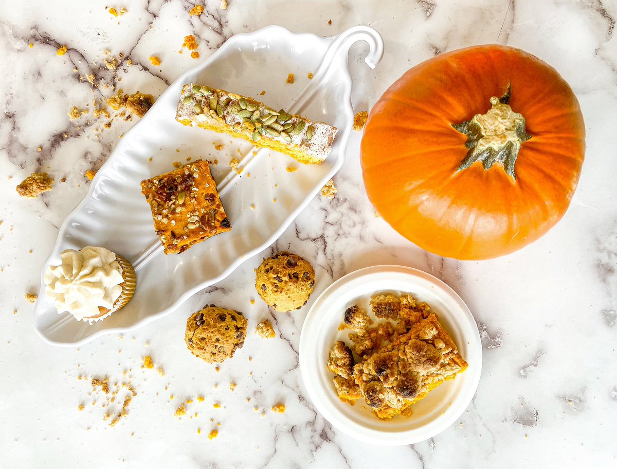 What better way to celebrate #nationaldessertday than with an October Pumpkin Dessert Takeover 🎃

Come enjoy one of the below sweet treats until supplies run out on Dalton Kitchen⬇️

Pumpkin Chocolate Chip Cookies

Pumpkin Cheesecake Parfait

Pumpkin Spice Cupcakes 

&amp; more
