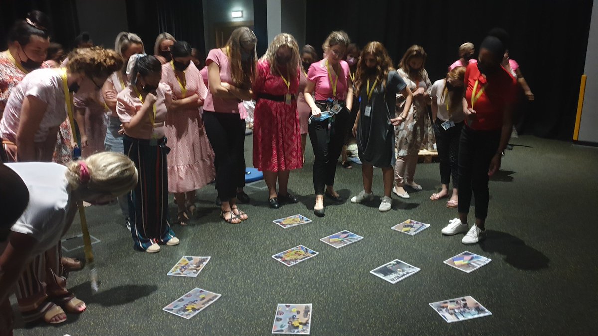 mk_learn_magic's tweet photo. Our first tribe meeting of @curiosityapproach accreditation... reflecting on our practice, planning and preparing for our exciting accreditation journey ahead. 

#curiouslearners #curiousteachers #thecuriosityapproach #curiosity #tribe #earlyyears #makinglearningmagic https://t.co/INEXUI67ir