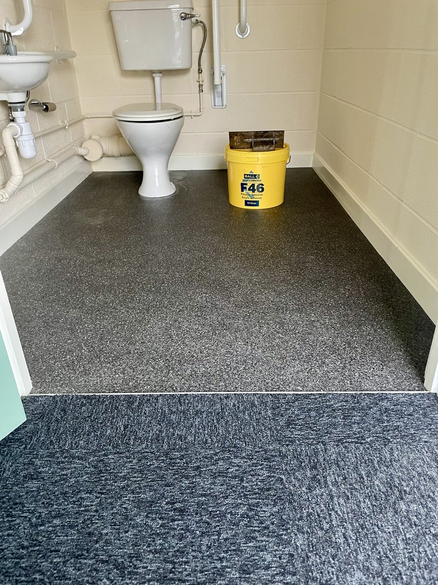 IqFlooring's tweet photo. Nice little office job, carpet tiles to offices &amp; communal area, vinyl to bathrooms. 
#checkerboard #Carpet #Tiles #Vinyl #yellowbucket #F41 #F46 @CroftsLee @FBallUK  #CardiffCarpetFitters #GreenshireSolutionsLtd
#CardiffsNo1FlooringContractor. https://t.co/B0lsp7gJro