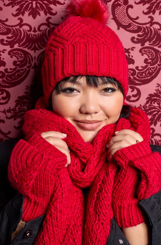 RushmoreMall's tweet photo. You know what sounds good? Cozy, comfy beanies and matching scarves. Find these and more in the ❄️Winter Shop at Torrid! https://t.co/FLv9jjpfuT