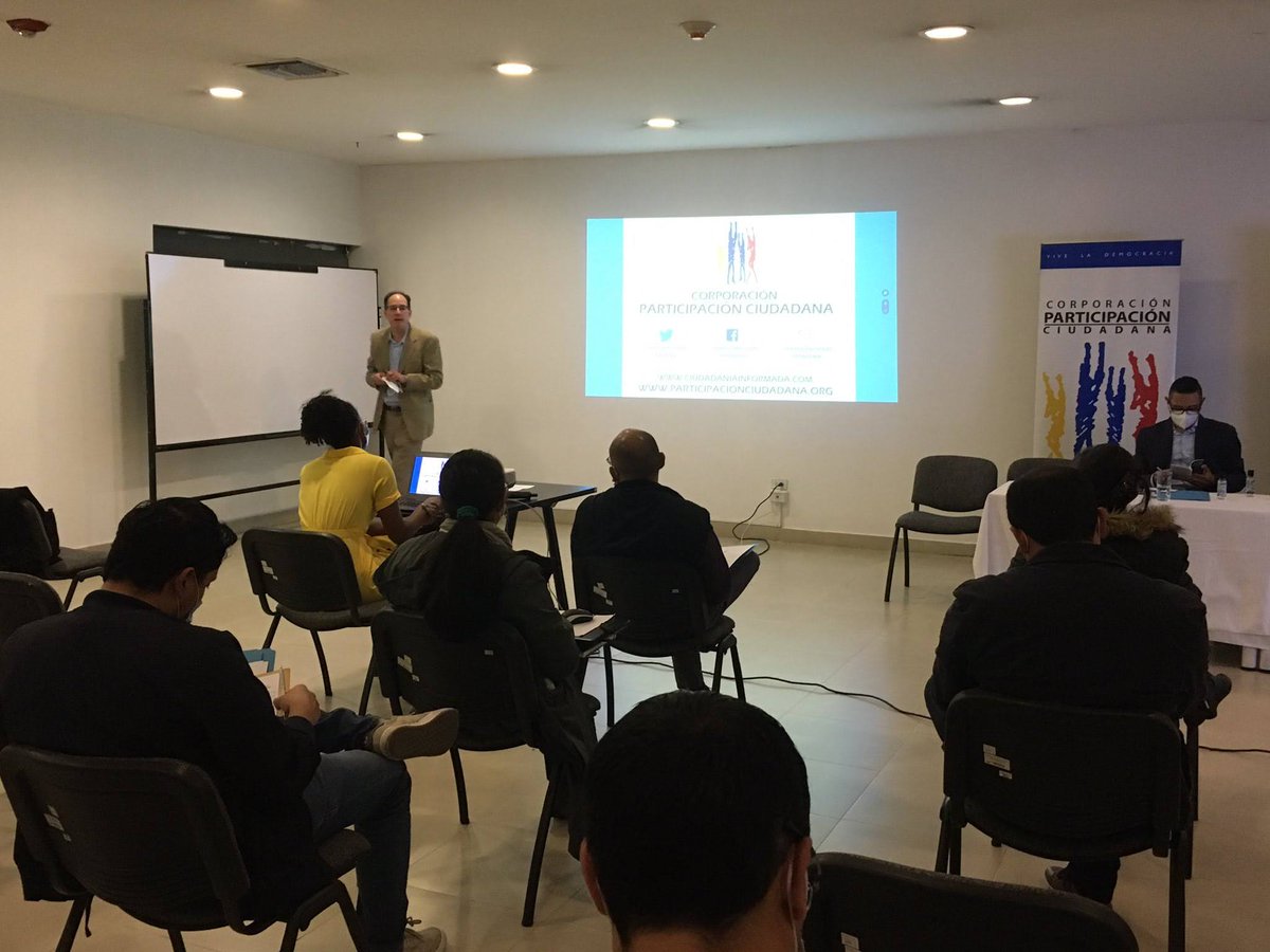 SimonJaramilloM's tweet photo. La Corporación Participación Ciudadana @ParticipacionPC, capacita a los miembros del Comité de Transparencia del Ministerio de Turismo @TurismoEc, sobre contenidos y aplicación de la #Lotaip Ley de Transparencia y Acceso a la Información Pública. #PCTransparencia. https://t.co/aw0ZaKMmXt
