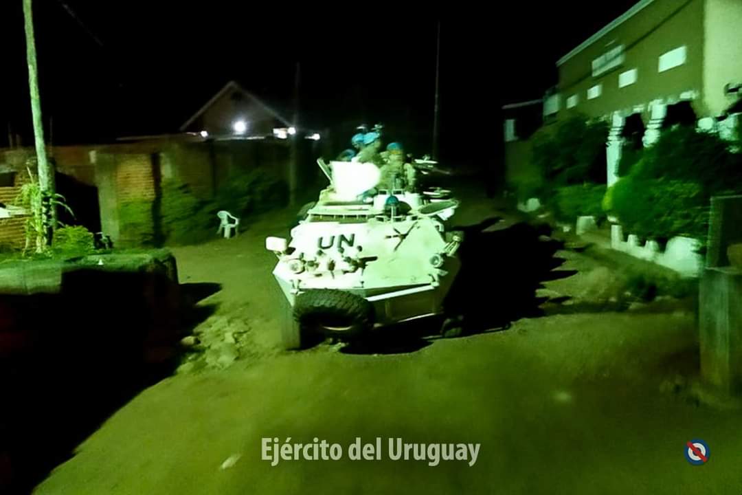 EJÉRCITO DE URUGUAY - Página 38 FBrOGLEXoAI45wH?format=jpg&name=medium