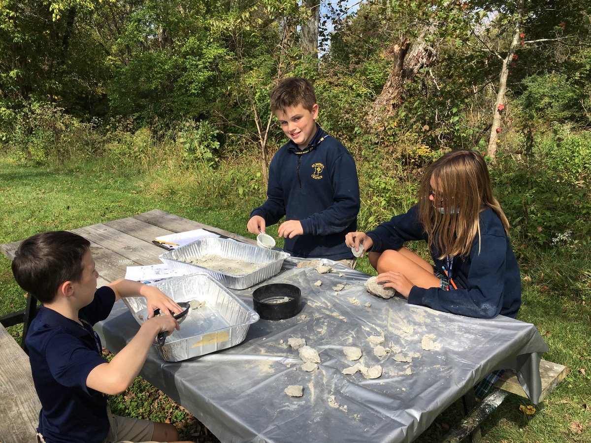 6th grade Paleontologists at work finding fossils in local rock samples. #geoscience #waldronshaleproject