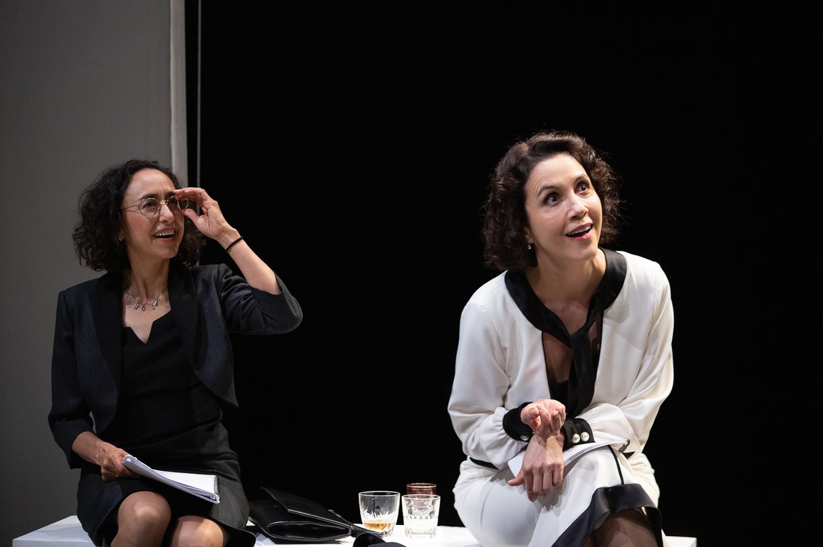 [Crítica] JULIETA TIENE LA CULPA, de Bárbara Colio, en Teatro Helénico

enescena4.wordpress.com/2021/10/14/jul…