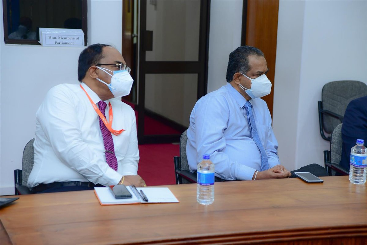 Oshada_S's tweet image. Legal clearance milestone formalised for number portability on which all service providers were provided the go ahead to proceed to implementation phase by setting up central clearing house facility #lka #Numberportability #trcsl