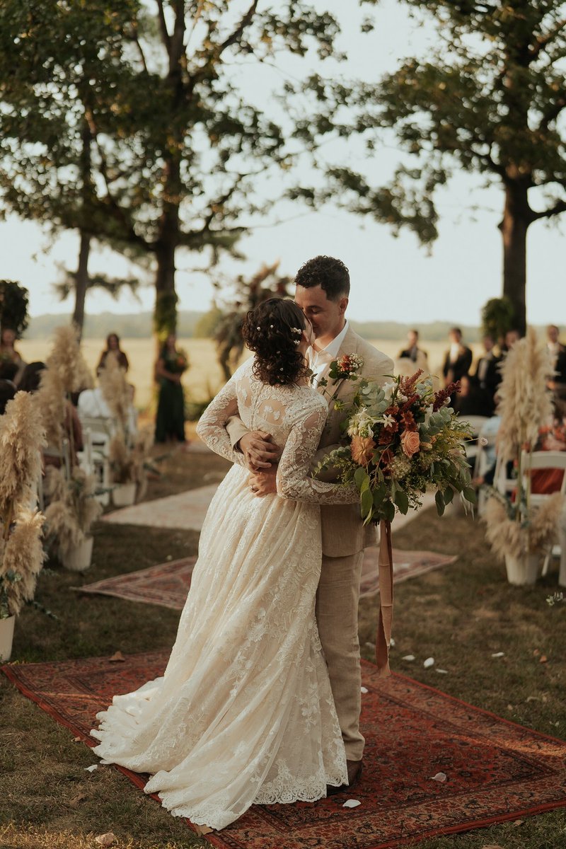 To hold you like this forever 🥰

_______________
#weddingplanning #junebugweddings #thebride #weddingphotographer #dfwweddingphotographer #dallasweddingphotographer #dallasphotographer #weddingphotographer #portlandphotographer #dfwwedding #fortworthphotographer #dfwphotographer